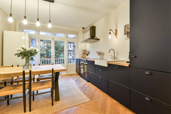 Medium property photo - Antillenstraat 28-2, 1058 HB Amsterdam